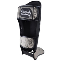 8 Weapons Ways Yant Shin Guards