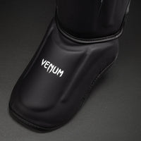 Venum Streamline Shin Guards